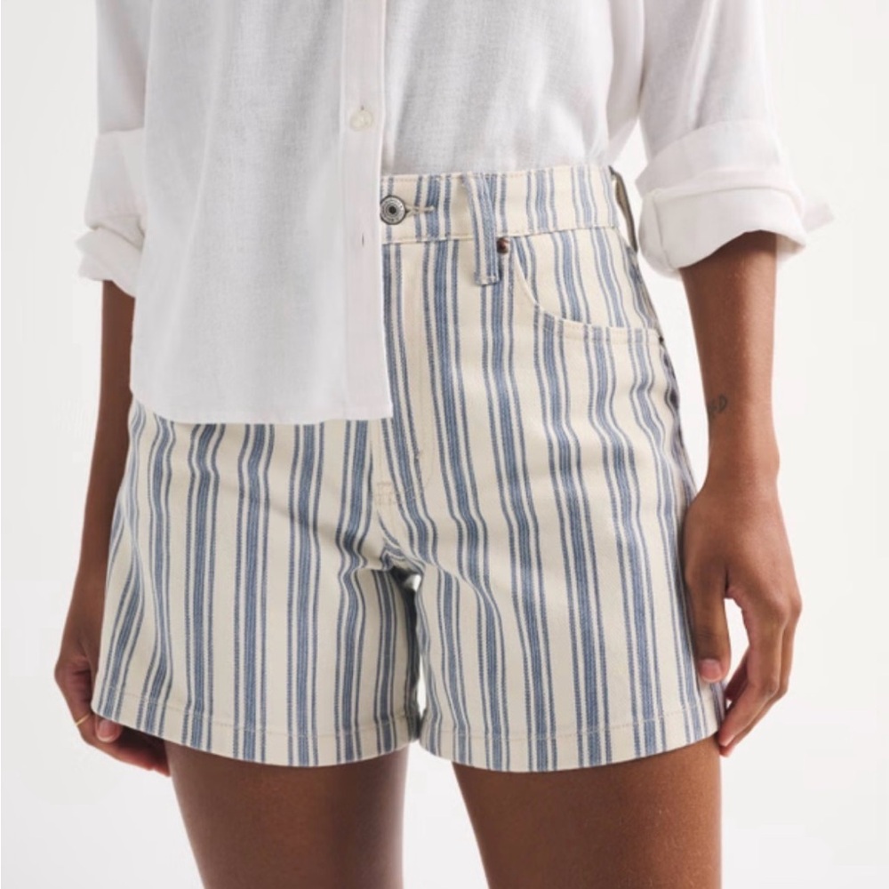Abercrombie and Fitch dad shorts